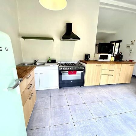 La Lande - Petite Maison Avec Jardin Vendat Buitenkant foto