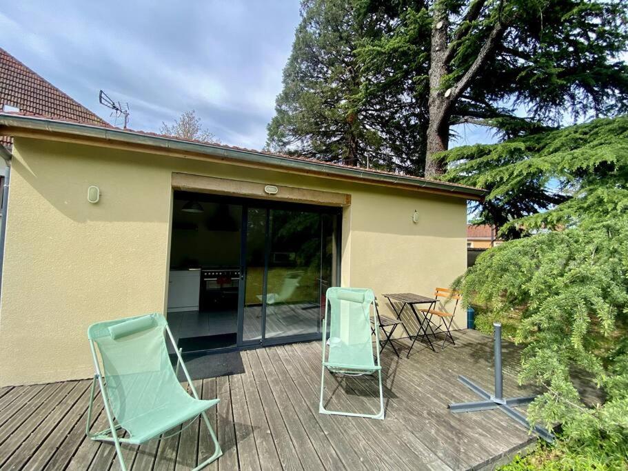 La Lande - Petite Maison Avec Jardin Vendat Buitenkant foto